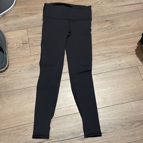 Lululemon leggings with mesh detail on leg - Picture 2 of 2